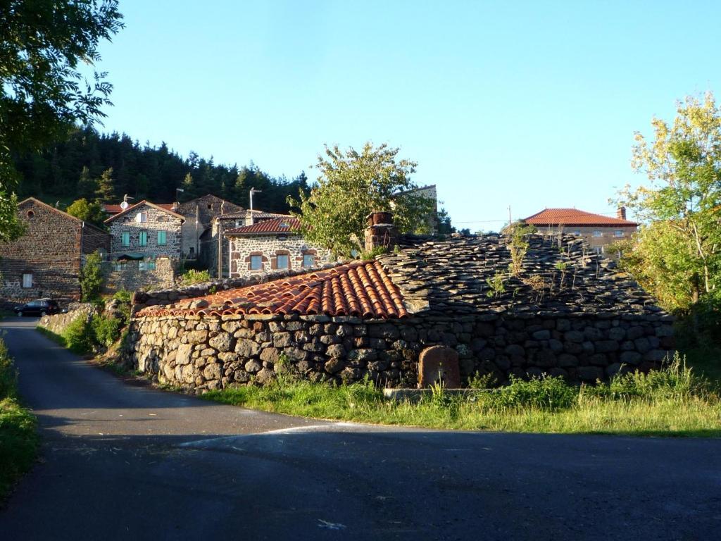 Le Gite Du Velay Bains Εξωτερικό φωτογραφία